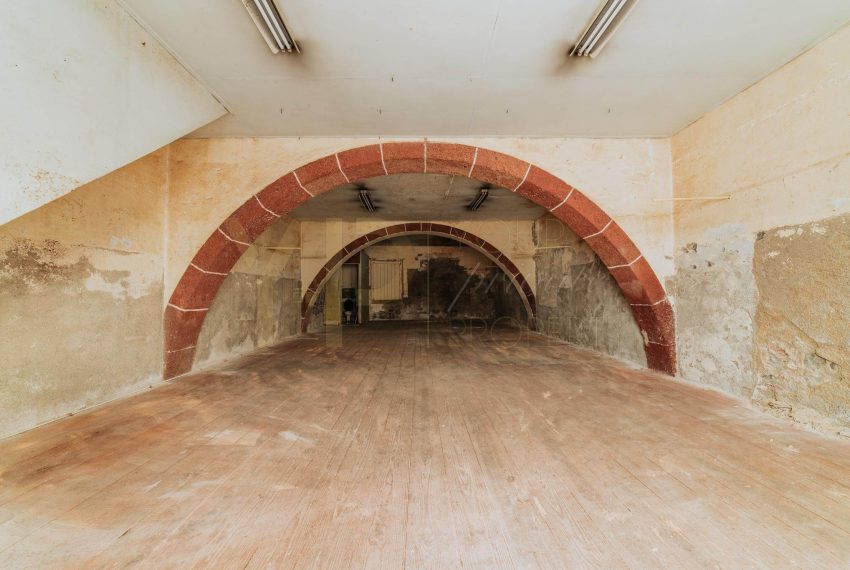 Building Located in the historic area of __Funchal13