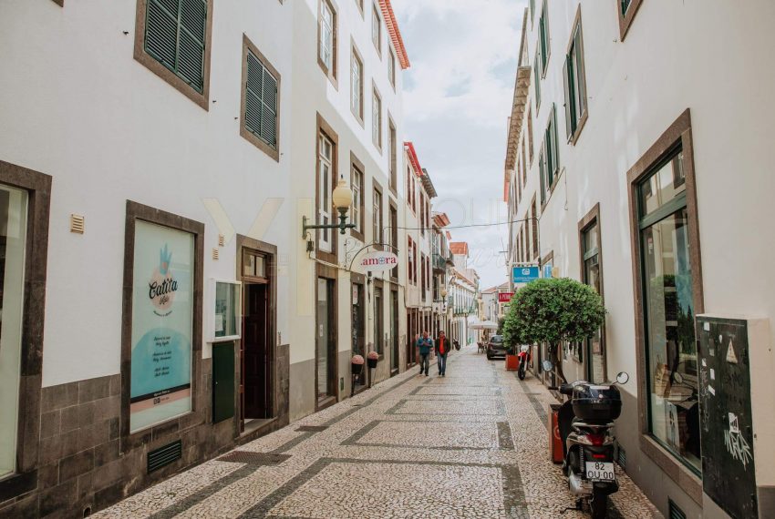Building Located in the historic area of __Funchal21