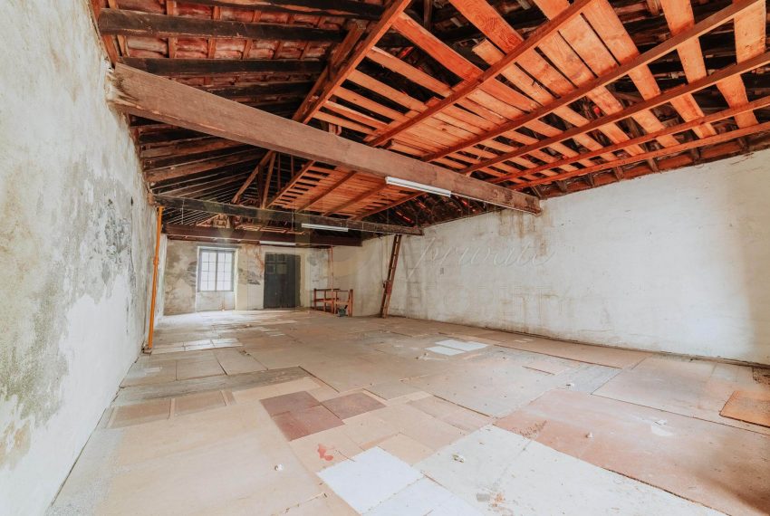 Building Located in the historic area of __Funchal3