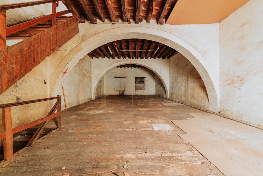 Building Located in the historic area of __Funchal6